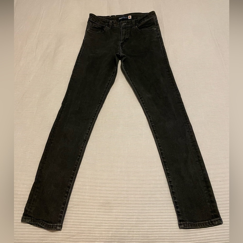 LEVIS (skinny/stretchy)